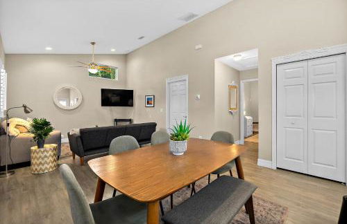 Citrus Hideaway - Steps to City Center - Photo 10