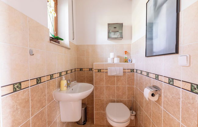 Luxury 10-bed Villa With View, Pool, Playground - Photo 13