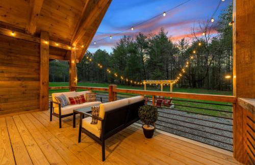 Family fun, romantic Hot Tub, Firepit, King Bed 15 min from Blue Ridge & Ellijay - Foto 42