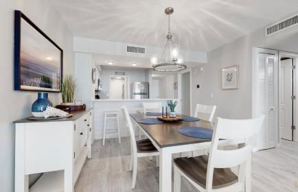 Beachfront - Renovated - Gulf view Bedroom - FLPCB5 - Foto 15