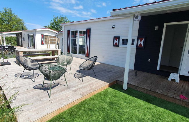 Cottage in Zeeland With Pet-friendly Stay - Photo 1