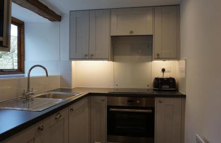 Barley Cottage - 5* Cyfie Farm with log burner and private covered hot tub - Foto 6