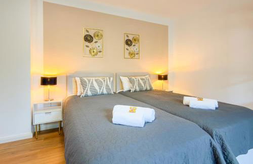 ImmoStay #3 - Penthouse mit zwei Balkonen & Seeblick, Parking & WiFi - Foto 34