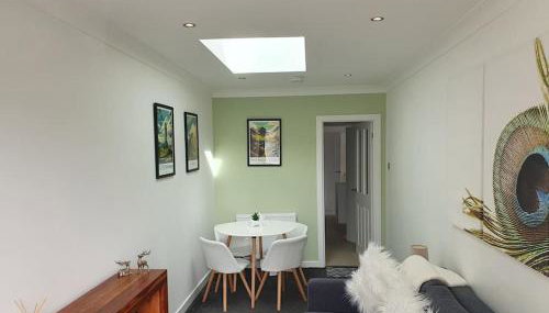 THE ELFIN- Lovely 1 Bedroom - Free Parking - Foto 2