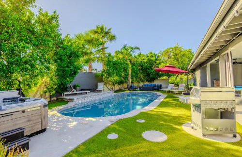 Luxury Scottsdale Retreat with Heated Pool, Hot Tub, Fire Pit & Game Room & Sleeps 12 - Foto 1