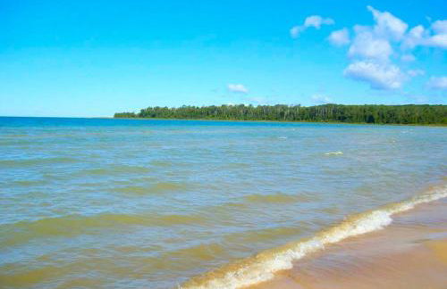 Historic Vacation Rental located near Mackinaw City, Michigan - Foto 7