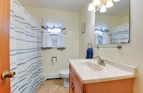 15 Mi to Cochrans Ski Area Cozy Home with Yard! - Foto 13