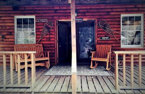 Spacious Villa Rental with a Pool for a Large Group near Catskill Mountains, New York - Photo 17