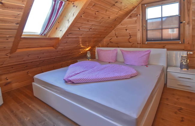 Holiday Home With hot tub - Photo 2