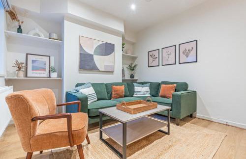 Chester Manor - 5 BR - Sleeps 10 - Free Parking - Foto 1