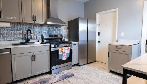 New 3 BR Apt in Elizabeth Railroad Style Path Train Bus Hospital EWR Airport NJ Manhattan NYC - Foto 2, stove, dishwasher, toaster