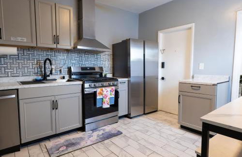 New 3 BR Apt in Elizabeth Railroad Style Path Train Bus Hospital EWR Airport NJ Manhattan NYC - Foto 2