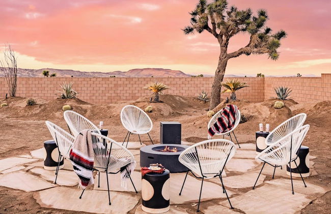 Flora by Avantstay Modern & Private Desert Oasis on Large Grounds w/ Pool & Bocce Ball! - Foto 2