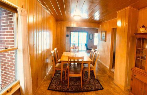 Lakefront Hideaway - Foto 9