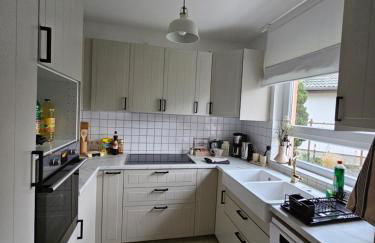 Cozy house and free parking - Foto 8