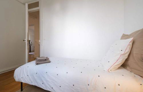 Eiffel Tower View 3BR Balcony - Foto 22