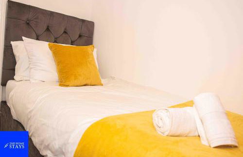 2ndHomeStays- Stoke-on-Trent-A Serene 3 Bed House with a Garden View-Suitable for Contractors-Relocation Families-Group of Friends-Sleeps 6 - 16 mins to J15 M6 and 36 mins to Alton Towers Resort - Foto 4