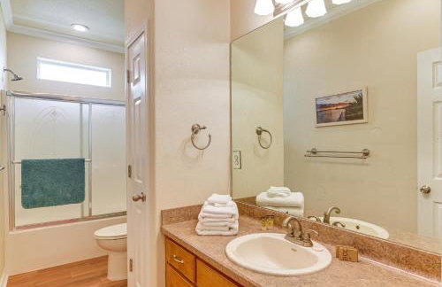 Walk to Beach! Bayfront Coastal Gem in Gilchrist - Foto 14