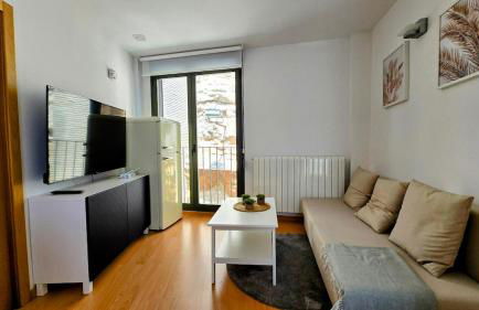 Discover Tarazona from This Central & Peaceful Flat - Photo 9
