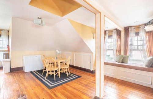 Quaint 3rd Floor Loft - Foto 13