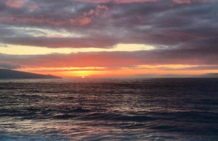 Amazing Blue House - Photo 15