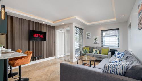 Skyvillion -COZY & AMAZING King 1Bed Apartment in London Cockfosters Mins to Tube - Foto 3