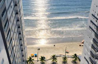 Apto frente o mar com 3 piscinas Wi-Fi gratuito aceito pet - Foto 79