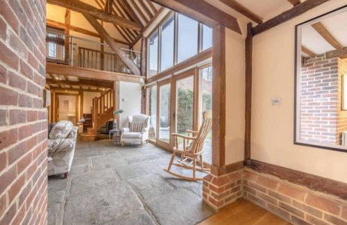 Dorney,Windsor Family Getaway with Hot Tub - Photo 18