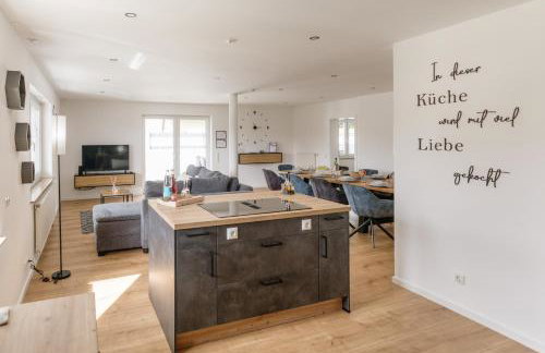 Kleeoase - Luxus Apartment- Jacuzzi - Dachterrasse - Kochinsel - kostenlose Parkplätze - See in 10 min - Foto 3