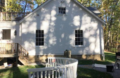 Historic Farmhouse by Nature Preserve - Foto 20