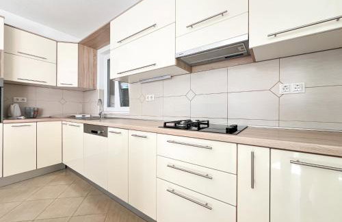 House Basta - Free beach parking - Foto 21