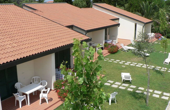 Semi Detached Bungalow with AC near Coast of Tuscany - Foto 29