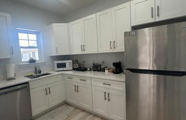 Entire Guest Suite with Elevator near Tysons Corner-Private & Independant - Foto 11