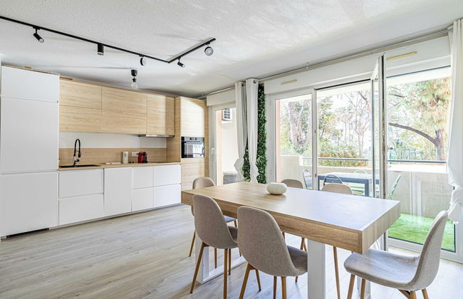 Comfort and Serenity With A/c, Parking and Balcony - Foto 10