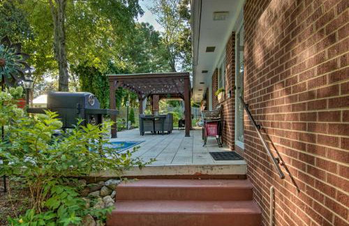 Charming Florence Getaway with Fireplace and Grill! - Foto 35