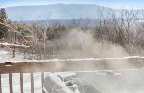 Lazy Lake 3BR Cabin w/ Mtn Views + Hot Tub +Wi-Fi - Foto 41