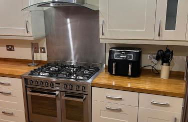 Yellow house on the hill - Foto 25