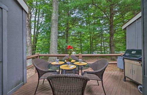 Cozy Poconos Townhome with Fireplace Near Jack Frost - Foto 2