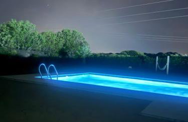 Traumhaus für 6 Personen mit spektakulärem privaten Pool und schönem Ausblick in die Natur - Foto 16