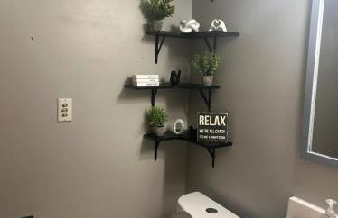 Stunning Brick Tri Level Home 420 friendly - Foto 20