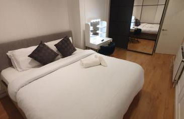 Luxurious Flat 19min from London, 7min to station - Photo 17
