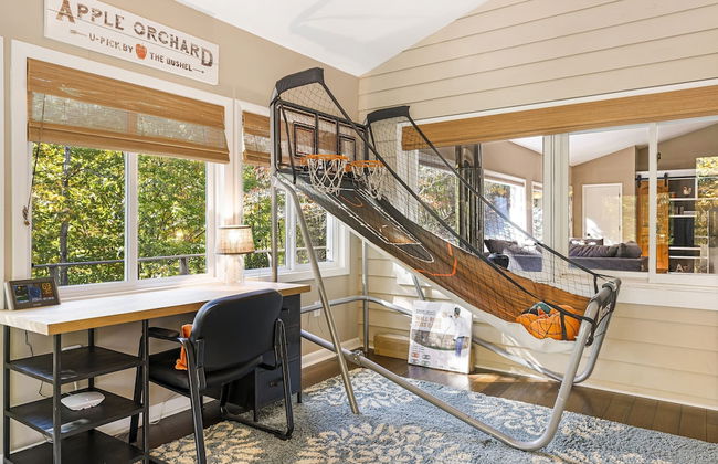 Cabin in the Sky by Avantstay Deck w Views - Foto 21