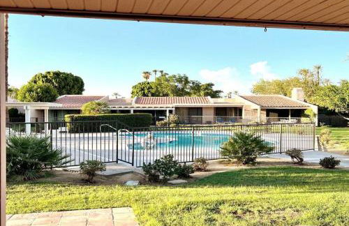 Cali Desert Life - Pool, Golf Cart, Tennis, Bikes - Foto 39