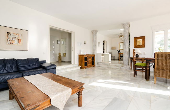 Villa in Marbella With Private Pool and Beach - Foto 16