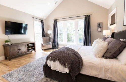 Minutes to Downtown Huge Outdoor Deck HOT TUB - Foto 8