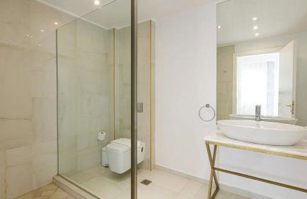 Seafront Luxury Escape With Infinity Pool - Foto 18