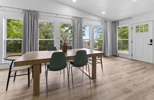 Casa Verde, Updated Home with 3 Beds, 1.5 Baths, Sleeps 6 - Foto 1