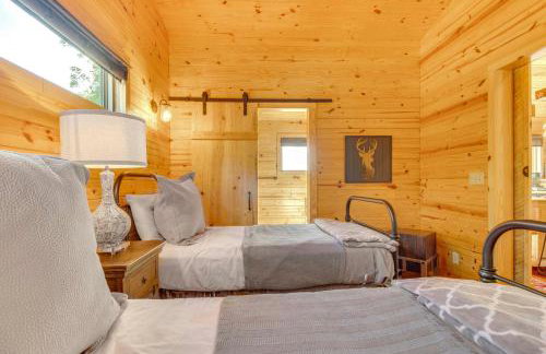 Mountain Home Cabin Rental with Fire Pit! - Foto 10