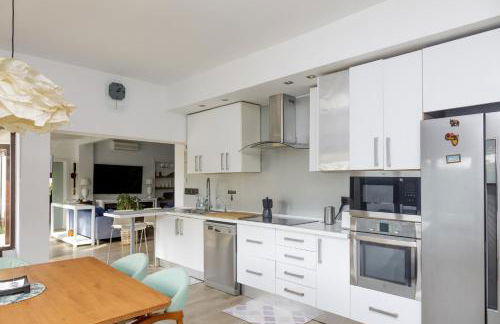 CHALET en la PLAYA CON PISCINA, Premiado en 2026 !!! - Photo 9