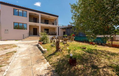 4 Bedroom Gorgeous Apartment In Korlat - Foto 5